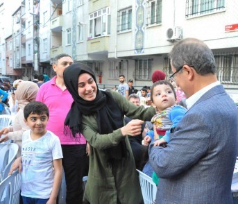 Yeşilpınarlılar,  Gönül Sofrası, Eyüpsultan Belediyesi, Eyüpsultan Belediye Başkanı Deniz Köken,