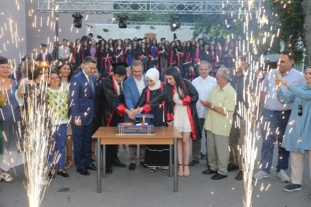 Eyüpsultan Belediye Başkanı Deniz Köken, üniversite, burs, müjde Eyüpsultan Belediye Başkanı Deniz Köken, üniversite, burs, müjde