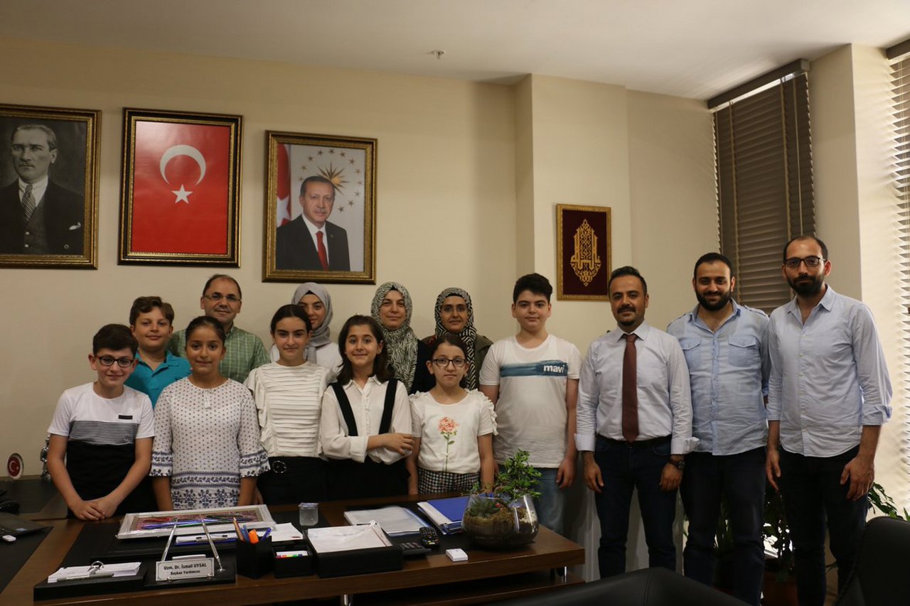 Eyüpsultan Belediyesi Çocuk Meclisi üyeleri, Eyüpsultan Belediye Başkan Yardımcıları, ziyaret Eyüpsultan Belediyesi Çocuk Meclisi üyeleri, Eyüpsultan Belediye Başkan Yardımcıları, ziyaret