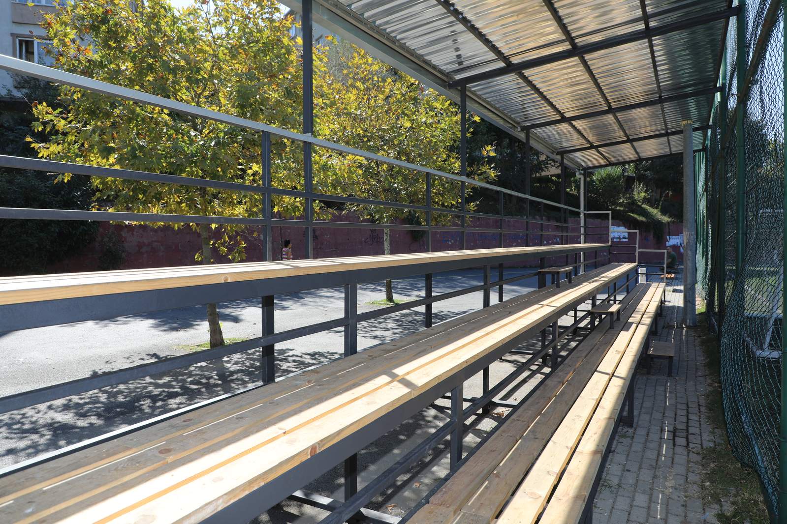 Eyüpsultan Belediyesi, Güzeltepe Spor Tesisi, tribün Eyüpsultan Belediyesi, Güzeltepe Spor Tesisi, tribün