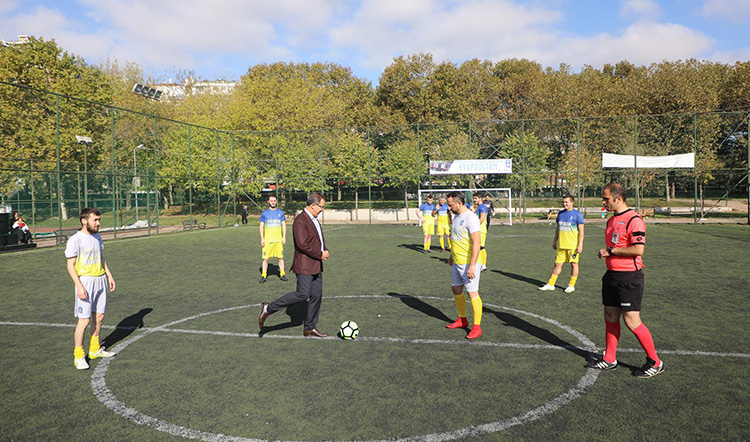 Eyüpsultan Belediyesi Birimler Arası Futbol Turnuvası Başladı