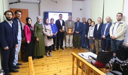Hayatı ve Eserleriyle Mihrişah Valide Sultan Hayatı ve Eserleriyle Mihrişah Valide Sultan