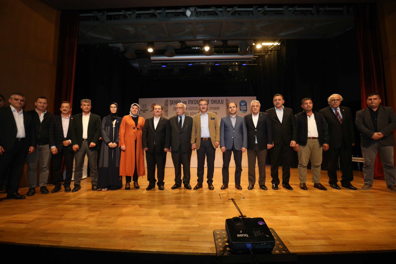 Eyüpsultan Araştırma Merkezi, EYSAM, Şehir ve Medeniyet Okulu, Eyüpsultan Belediye Başkanı Deniz Köken, Nabi Avcı Eyüpsultan Araştırma Merkezi, EYSAM, Şehir ve Medeniyet Okulu, Eyüpsultan Belediye Başkanı Deniz Köken, Nabi Avcı