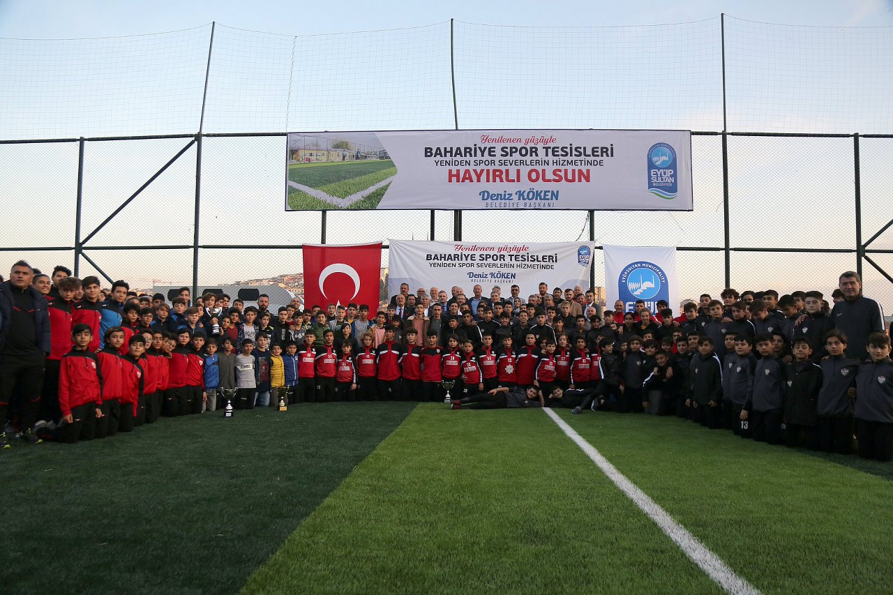 Eyüpsultan Belediyesi, Fen İşleri Müdürlüğü, Bahariye Spor Tesisleri, Eyüpsultan Belediye Başkanı Deniz Köken Eyüpsultan Belediyesi, Fen İşleri Müdürlüğü, Bahariye Spor Tesisleri, Eyüpsultan Belediye Başkanı Deniz Köken