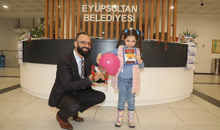 EYÜPSULTAN BELEDİYESİ'NE GELEN 7'den 70'e Herkese Hediye! EYÜPSULTAN BELEDİYESİ'NE GELEN 7'den 70'e Herkese Hediye!