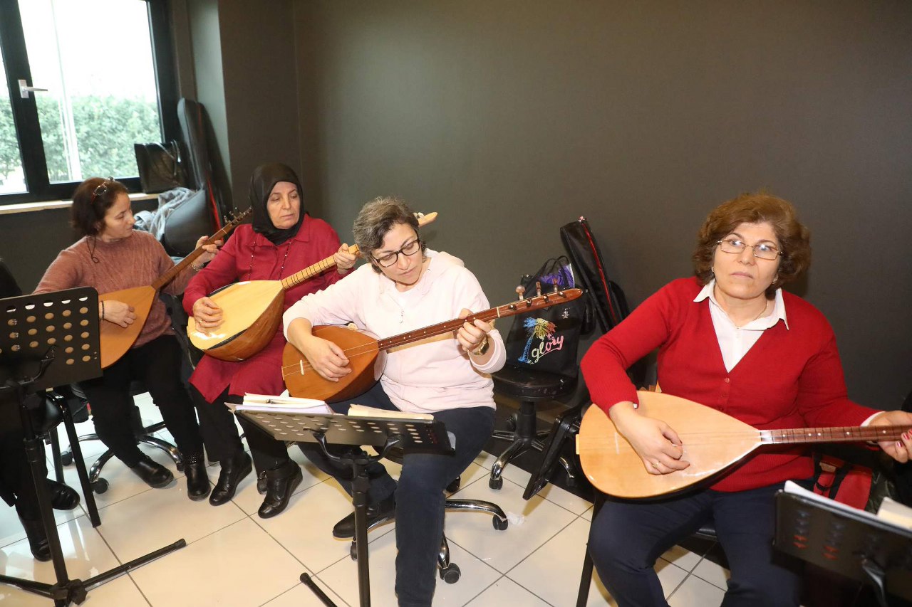 Eyüpsultan Belediyesi, Göktürk Kültür ve Sanat Merkezi, Türk Halk Müziği kursları Eyüpsultan Belediyesi, Göktürk Kültür ve Sanat Merkezi, Türk Halk Müziği kursları