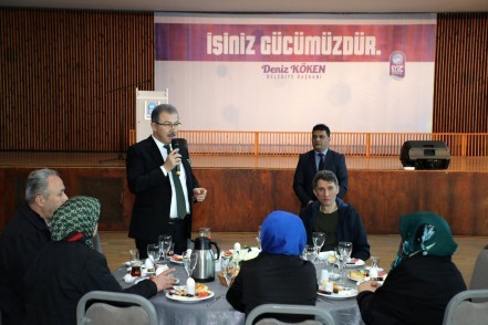 Eyüpsultan Belediye Başkanı Deniz Köken, garson, Eyüpsultan Belediyesi Eyüpsultan Belediye Başkanı Deniz Köken, garson, Eyüpsultan Belediyesi