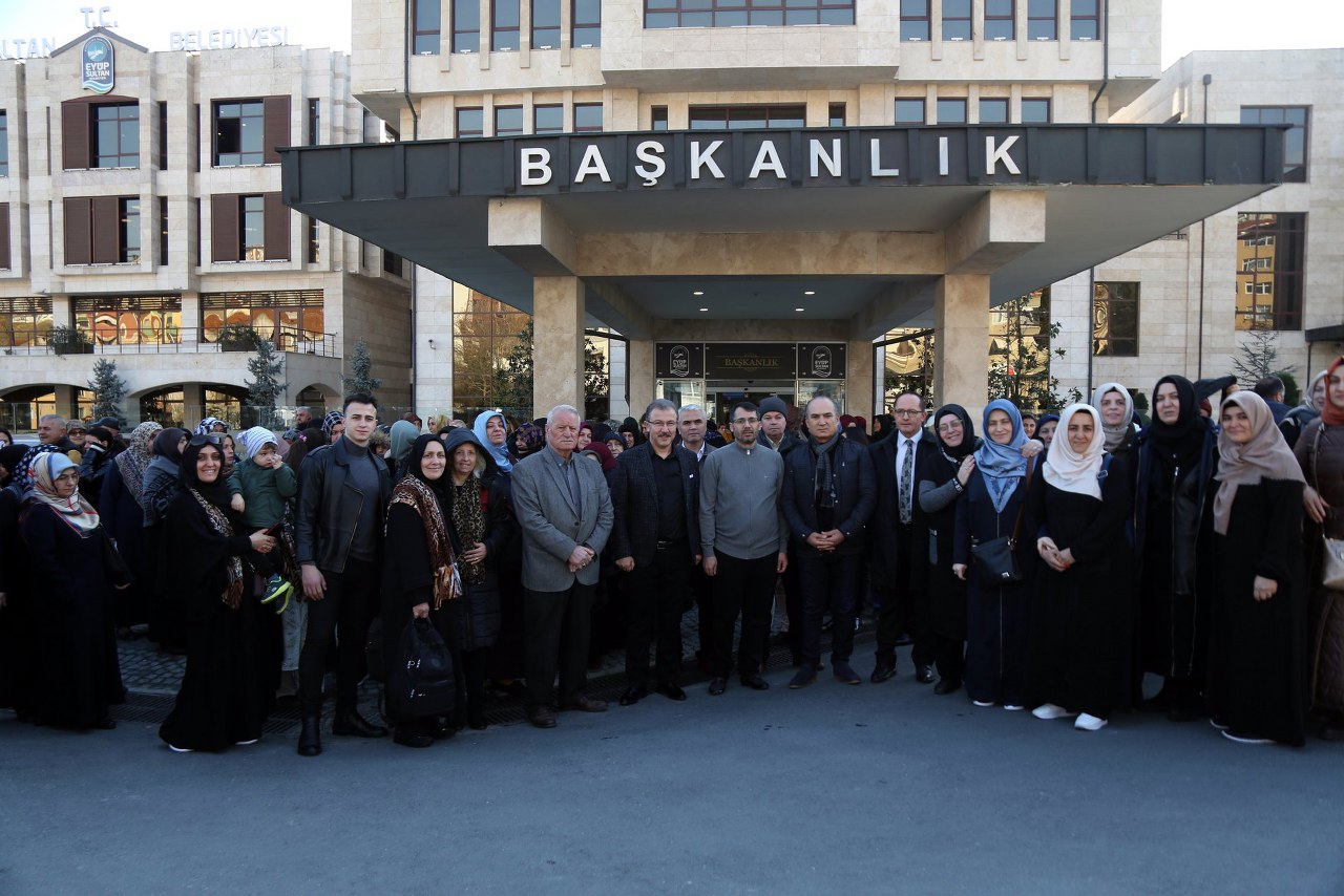 Eyüpsultan Belediye Başkanı Deniz Köken, umre Eyüpsultan Belediye Başkanı Deniz Köken, umre