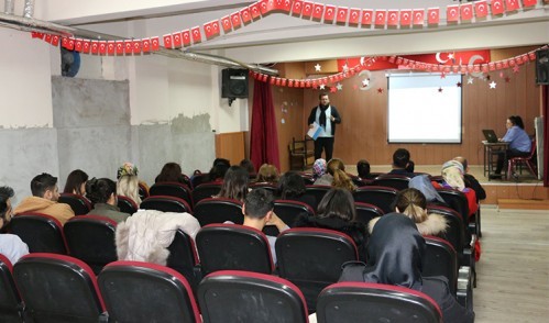 Öğretmenlere “Akran Zorbalığı” anlatıldı Öğretmenlere “Akran Zorbalığı” anlatıldı