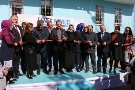 ESMEK (Eyüpsultan Mesleki Eğitim Kursları) Pirinççi Şubesi Açıldı ESMEK (Eyüpsultan Mesleki Eğitim Kursları) Pirinççi Şubesi Açıldı