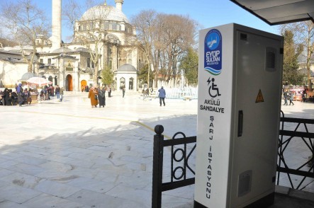 Eyüpsultan'a Akülü Sandalye Şarj İstasyonları Kuruluyor Eyüpsultan'a Akülü Sandalye Şarj İstasyonları Kuruluyor
