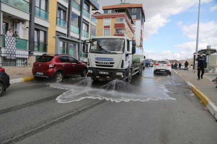Eyüpsultan Sokak Sokak Temizlenip Dezenfekte Ediliyor Eyüpsultan Sokak Sokak Temizlenip Dezenfekte Ediliyor