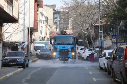 Eyüpsultan'da Temizlik Çalışmaları Aralıksız Devam Ediyor Eyüpsultan'da Temizlik Çalışmaları Aralıksız Devam Ediyor