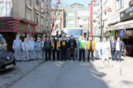 Özlem Çarşısı Temizlenip Dezenfekte Edildi