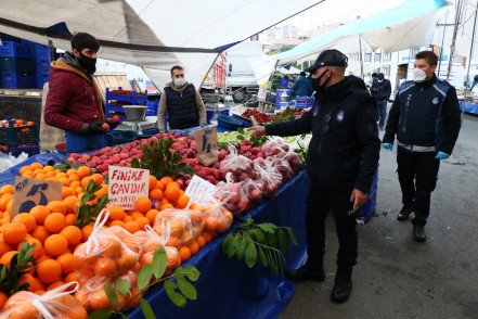 Zabıta Ekiplerinin Pazar Denetimleri Devam Ediyor Zabıta Ekiplerinin Pazar Denetimleri Devam Ediyor