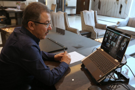 Başkan Deniz Köken Kuaförlerle Online Toplantı Yaptı