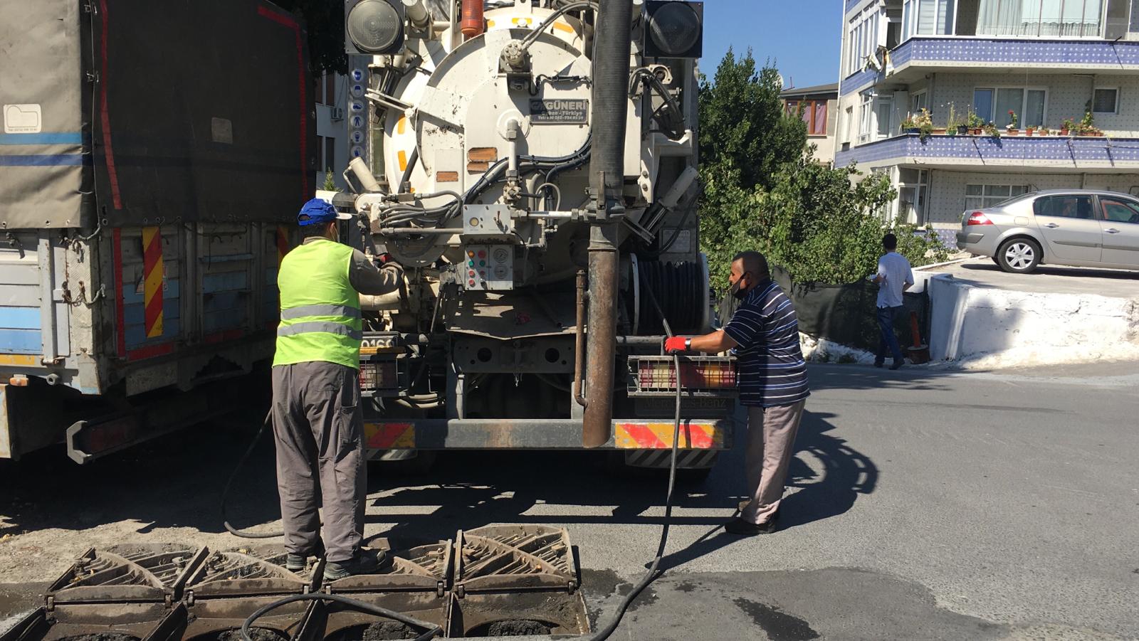 Fen İşleri ekiplerinin çalışmaları aralıksız sürüyor