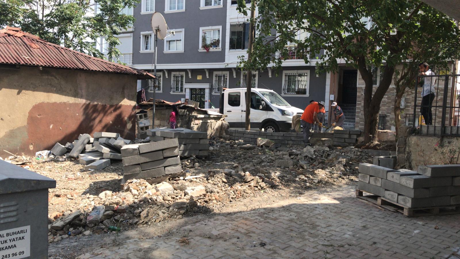 Esentepe Mahallesinde yeni parkın çalışmaları başladı Esentepe Mahallesinde yeni parkın çalışmaları başladı