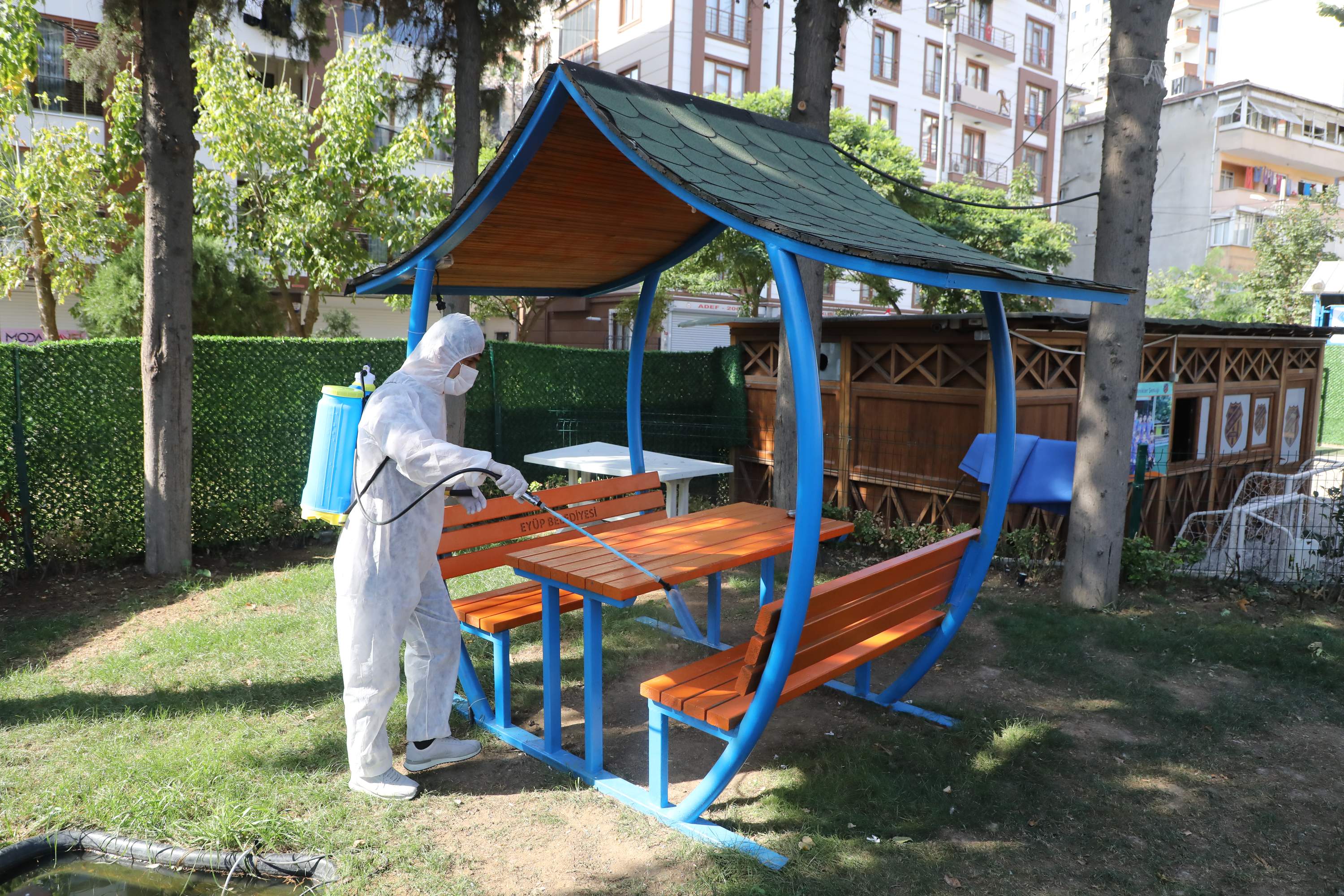 Temizlik çalışmaları Alibeyköy'de devam etti Temizlik çalışmaları Alibeyköy'de devam etti