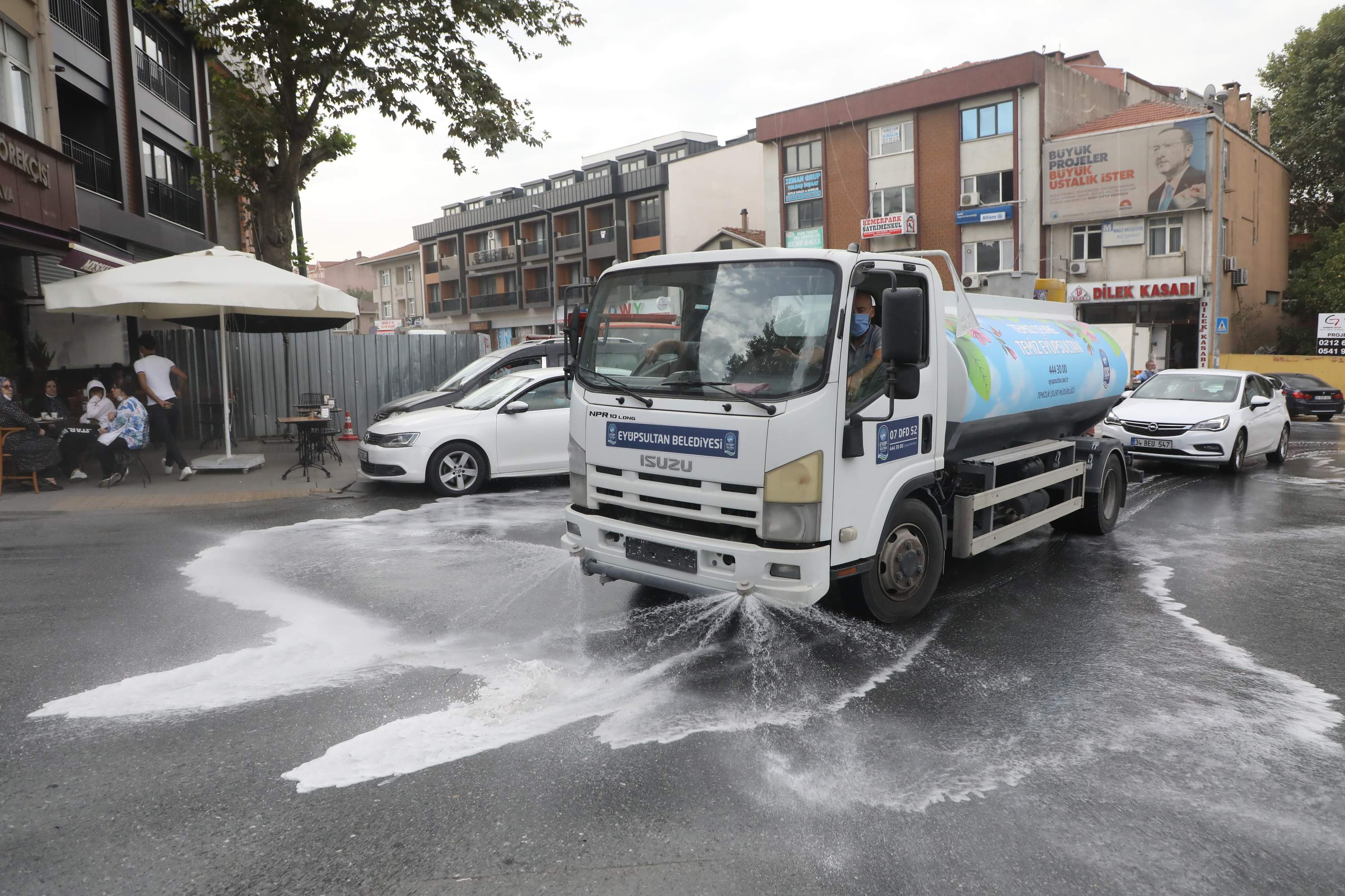 Kemerburgaz Mahallesi'nde Dezenfeksiyon Çalışması