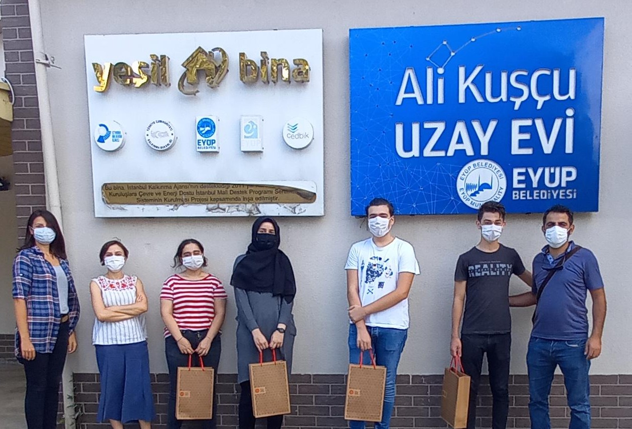 Ali Kuşçu Uzay Evi ve Robot Okulu Öğrencilerinden Gururlandıran Başarı Ali Kuşçu Uzay Evi ve Robot Okulu Öğrencilerinden Gururlandıran Başarı