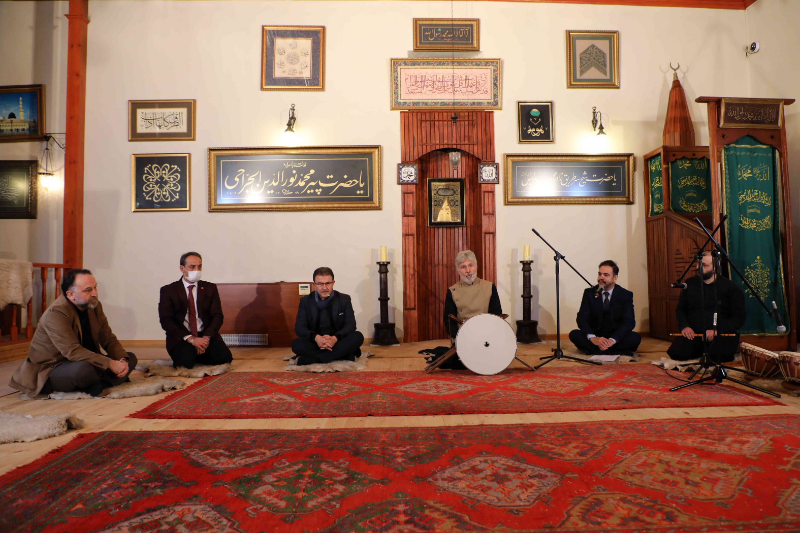 Helva Sohbetleri' Eyüpsultan'da yeniden hayat buluyor Helva Sohbetleri' Eyüpsultan'da yeniden hayat buluyor