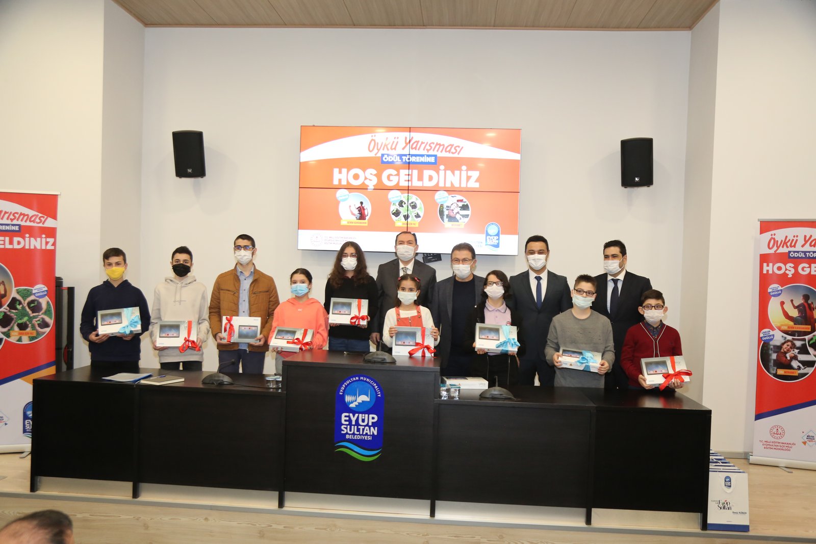 Öykü yarışmasında ödüller sahiplerini buldu Öykü yarışmasında ödüller sahiplerini buldu