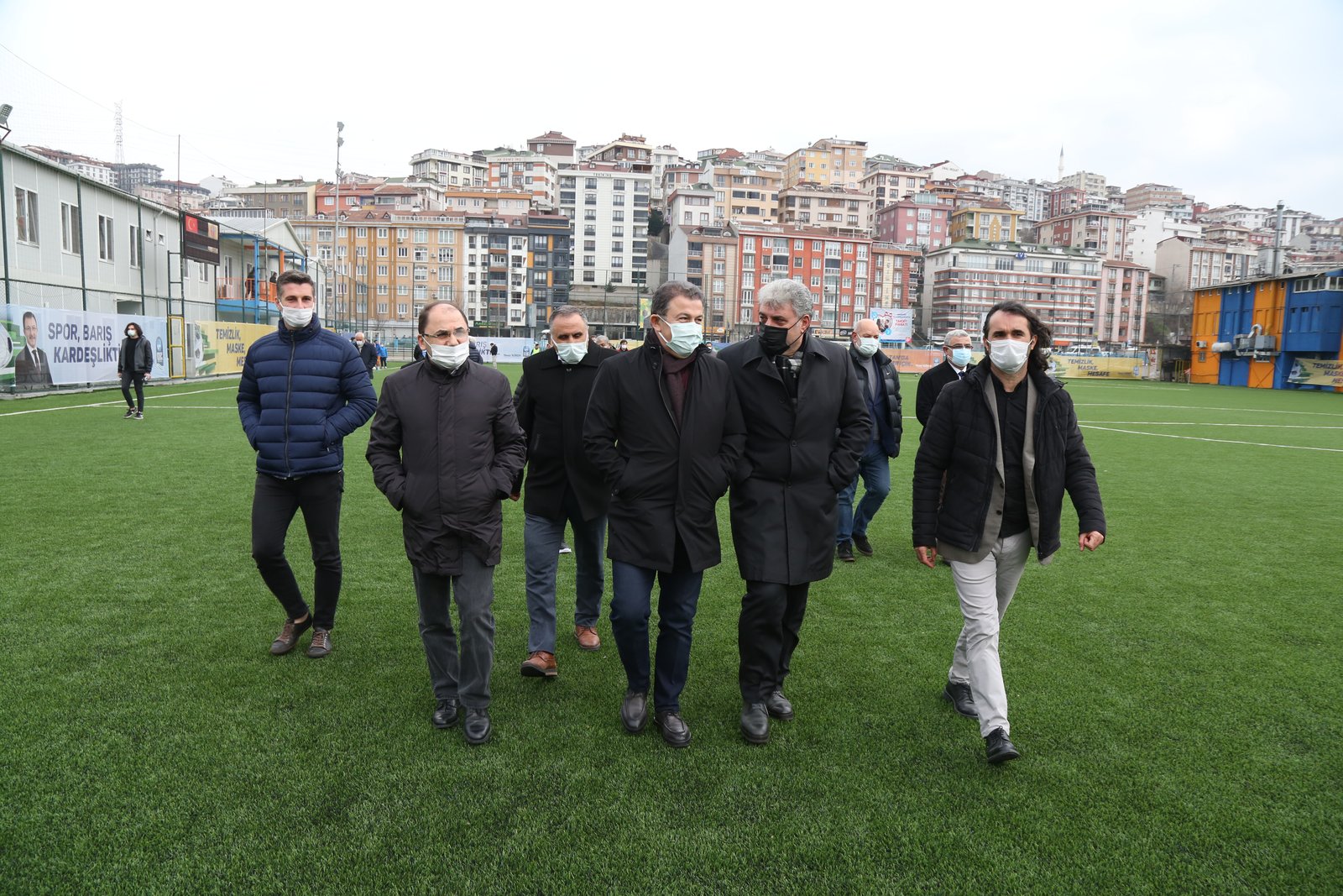 Alibeyköy Stadı halka açıldı Alibeyköy Stadı halka açıldı