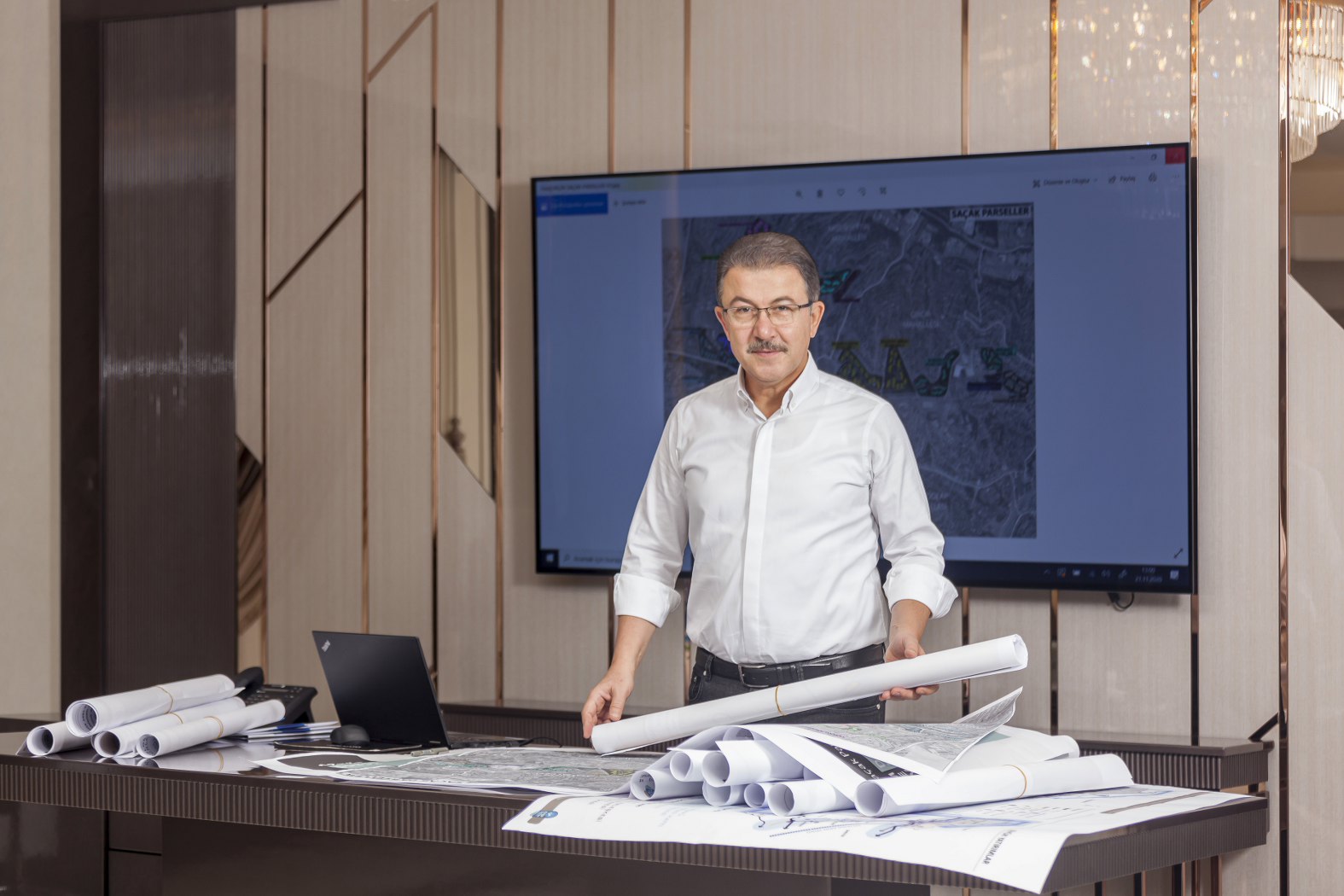 Eyüp Sultan meydan trafiği çözüme kavuşacak Eyüp Sultan meydan trafiği çözüme kavuşacak