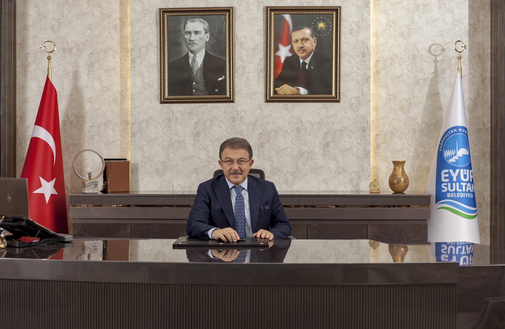 İhtiyaç sahibi vatandaşlarımızın veresiye borçlarını kapatıyoruz İhtiyaç sahibi vatandaşlarımızın veresiye borçlarını kapatıyoruz