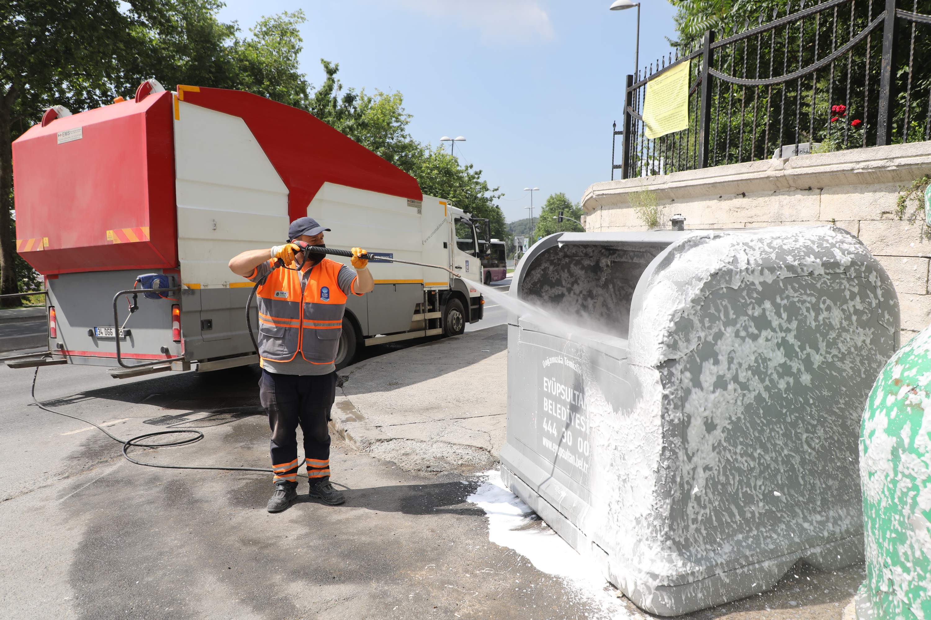 Merkez Mahallesi'nde geniş çaplı temizlik yapıldı