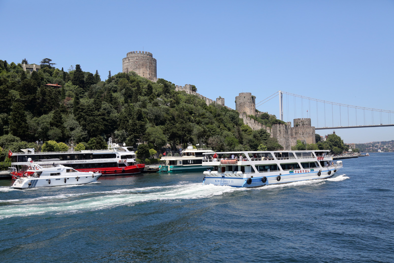 Boğaz gezilerine yoğun ilgi