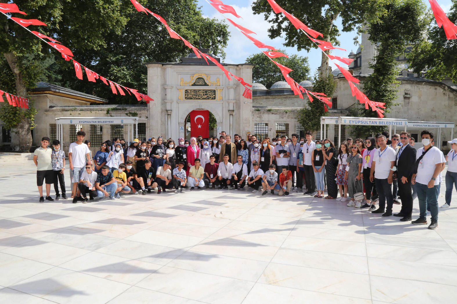Selahaddin Eyyubi'nin torunları Eyüpsultan'da Selahaddin Eyyubi'nin torunları Eyüpsultan'da