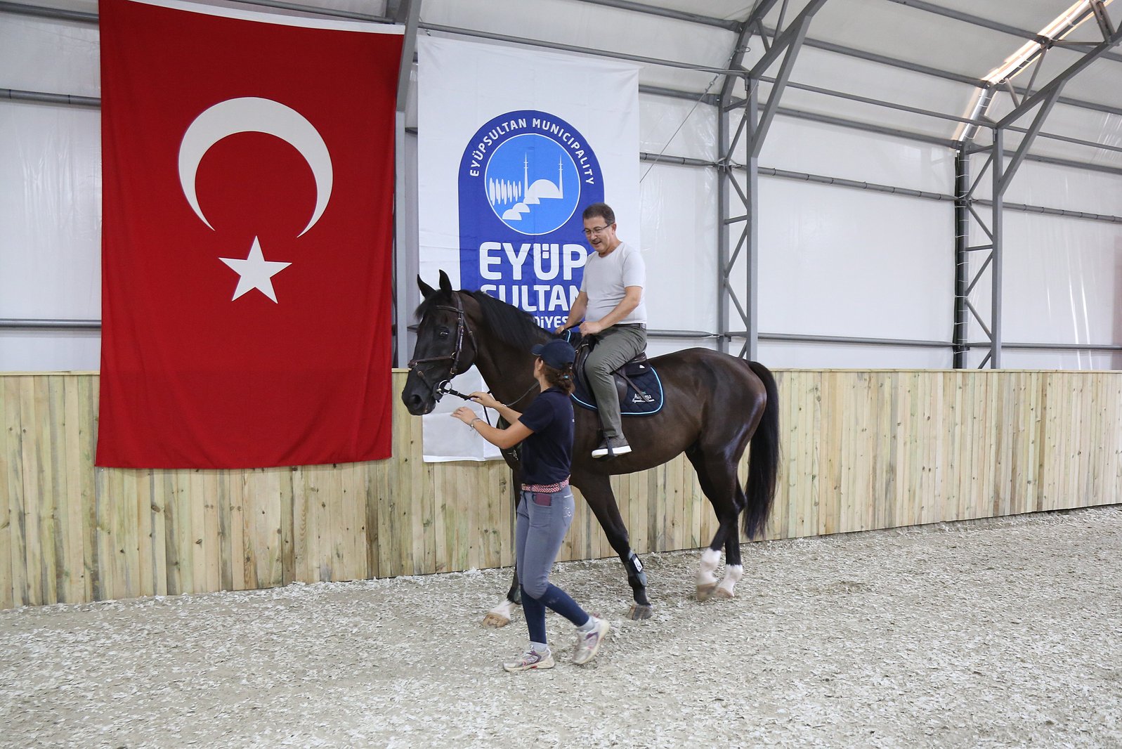Eyüpsultan Belediyesi'nden ücretsiz binicilik kursları geliyor Eyüpsultan Belediyesi'nden ücretsiz binicilik kursları geliyor