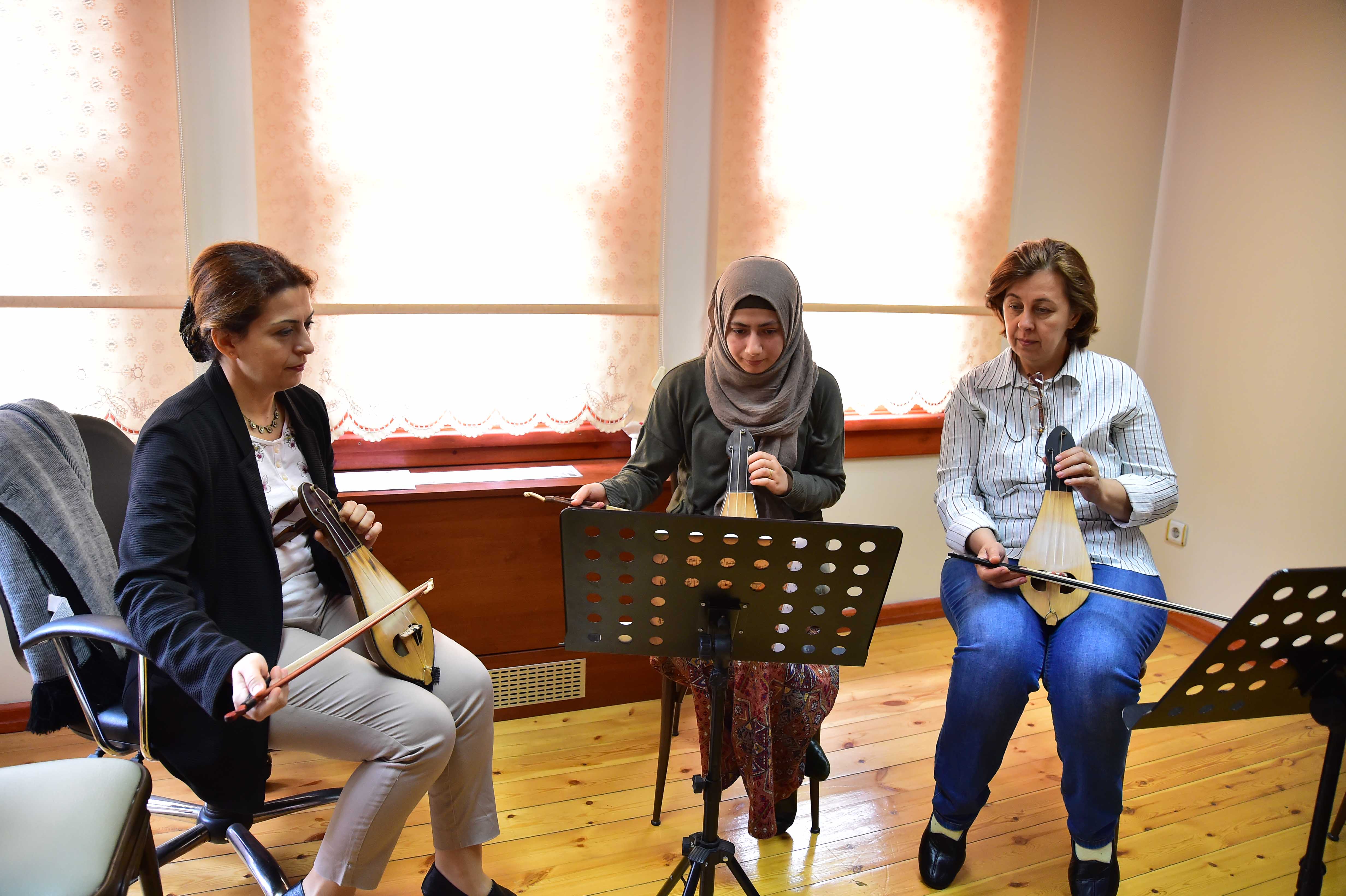 Geleneksel Sanatlar ve Musiki Akademisi başvuruları başladı Geleneksel Sanatlar ve Musiki Akademisi başvuruları başladı