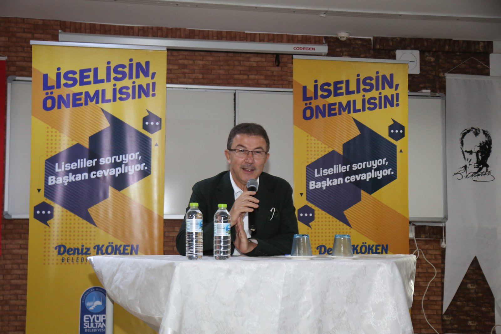 Başkan Deniz Köken'den liselilere tavsiyeler Başkan Deniz Köken'den liselilere tavsiyeler