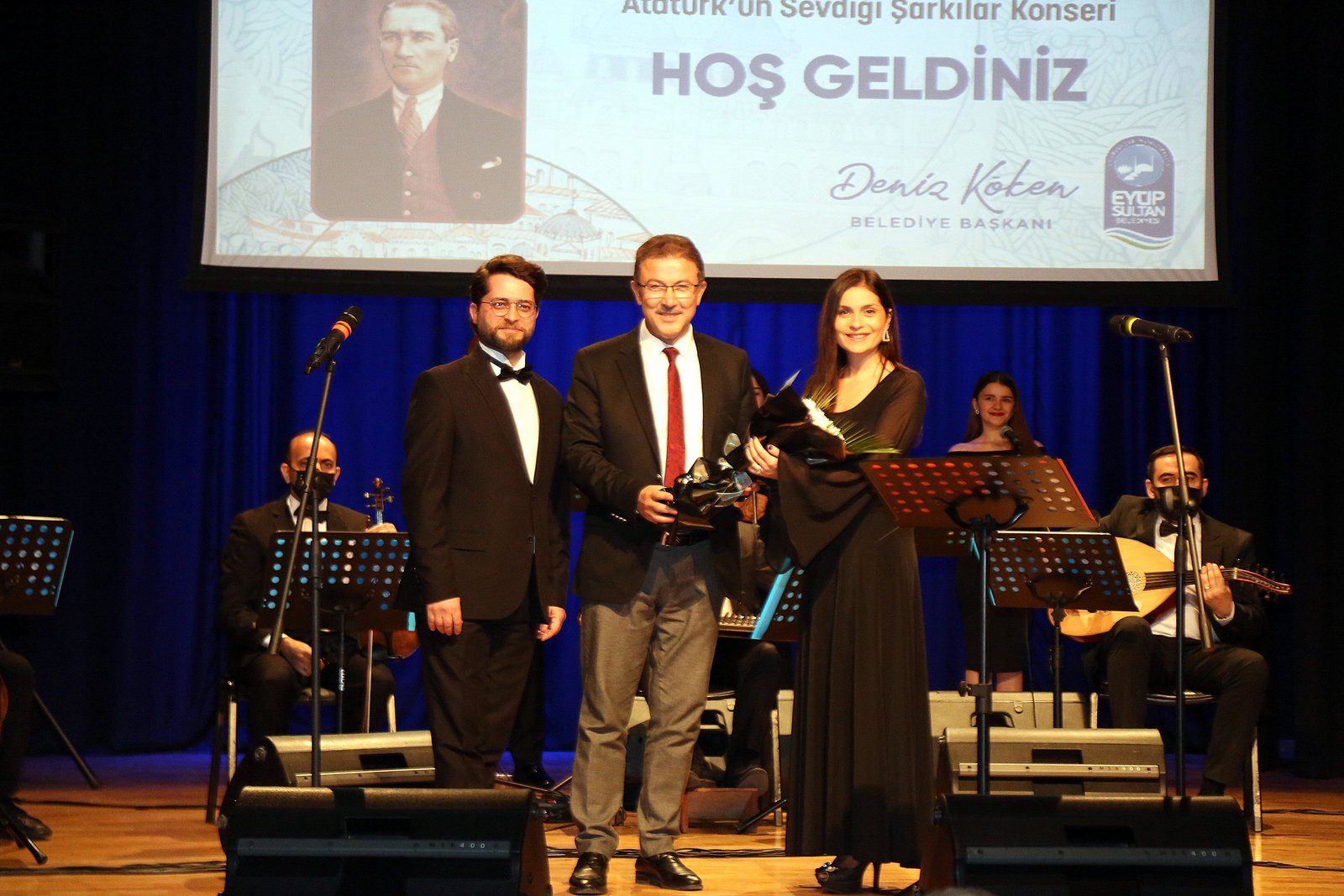 Atatürk'ün sevdiği şarkılar konseri düzenlendi Atatürk'ün sevdiği şarkılar konseri düzenlendi