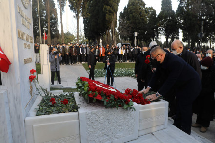 Mehmet Akif vefatının 85. yıldönümünde anıldı Mehmet Akif vefatının 85. yıldönümünde anıldı