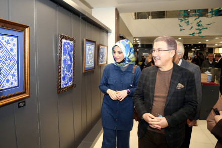 Eyüpsultan Belediyesi'nde çini sergisi açıldı Eyüpsultan Belediyesi'nde çini sergisi açıldı