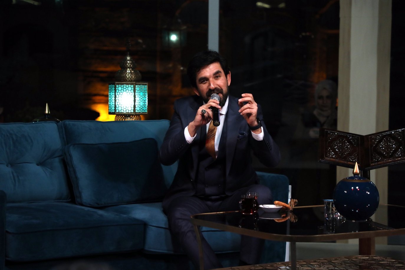 Serdar Tuncer ile Şiirli Muhabbet Serdar Tuncer ile Şiirli Muhabbet