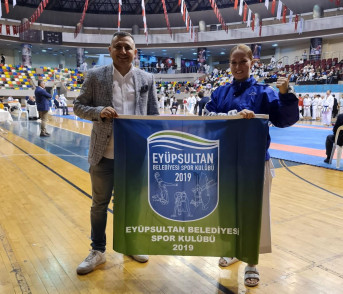 Sporcumuz Havva Bayazıt iki kategoride Türkiye Şampiyonu oldu Sporcumuz Havva Bayazıt iki kategoride Türkiye Şampiyonu oldu