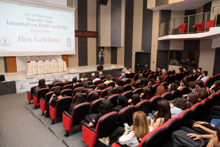 Eyüpsultan'da İstanbul'un Fethi Ve Fatih paneli düzenlendi Eyüpsultan'da İstanbul'un Fethi Ve Fatih paneli düzenlendi
