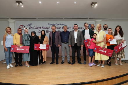 En Güzel Bahçe / Teras ve Balkon Yarışması'nda ödüller sahiplerini buldu En Güzel Bahçe / Teras ve Balkon Yarışması'nda ödüller sahiplerini buldu