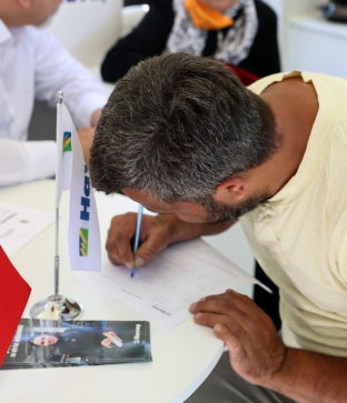 ESİM umut oluyor, yüzleri güldürüyor