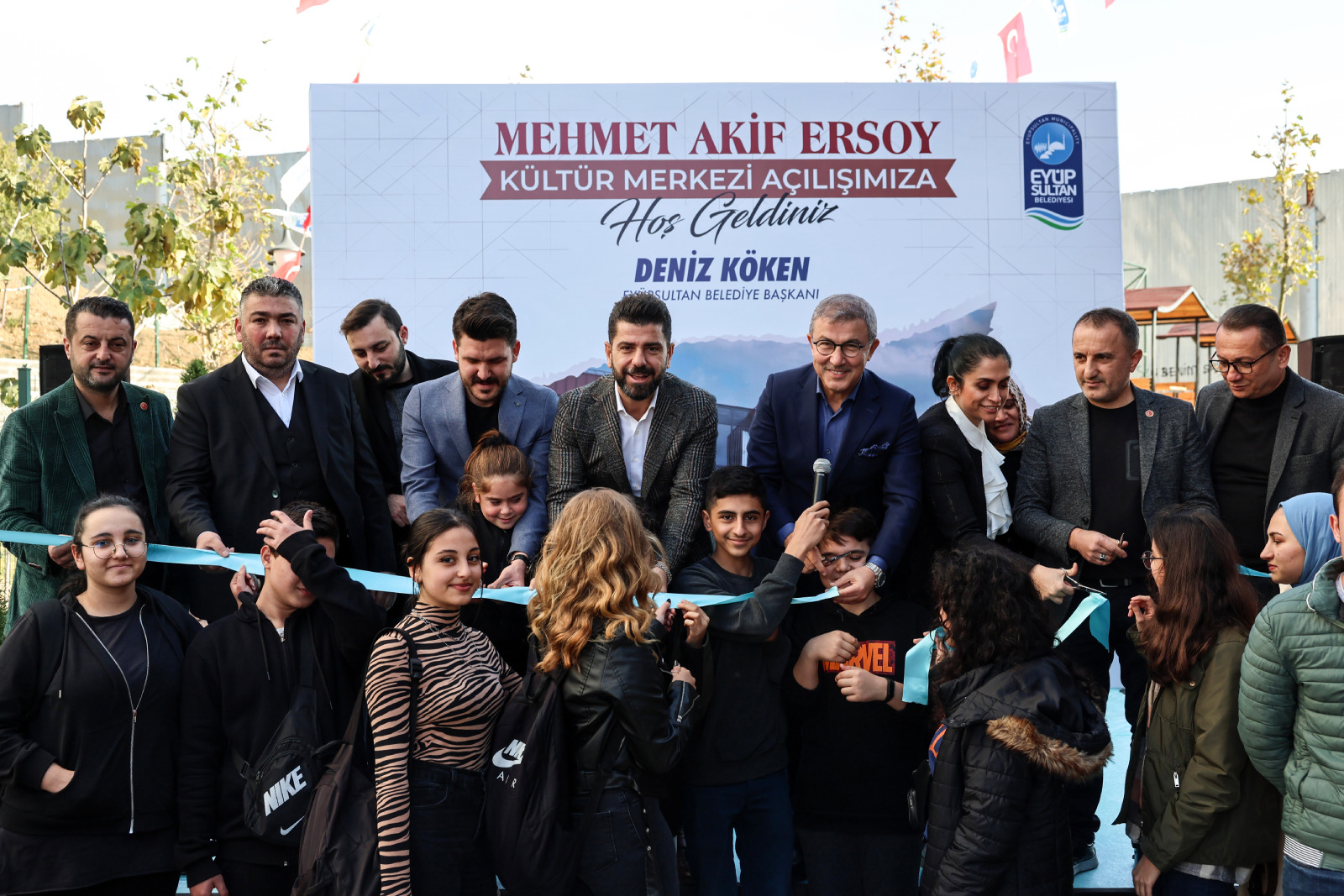 Mehmet Akif Ersoy Kültür Merkezi açıldı Mehmet Akif Ersoy Kültür Merkezi açıldı