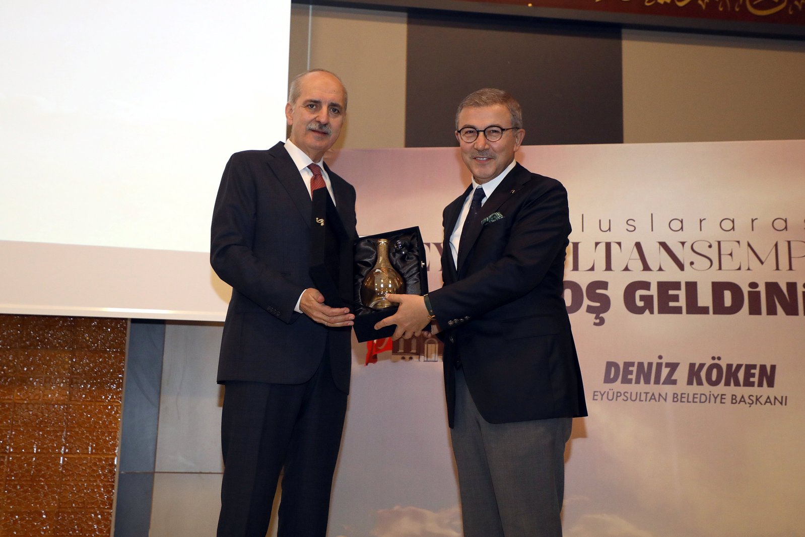 Uluslararası 15. Eyüpsultan Sempozyumu başladı Uluslararası 15. Eyüpsultan Sempozyumu başladı