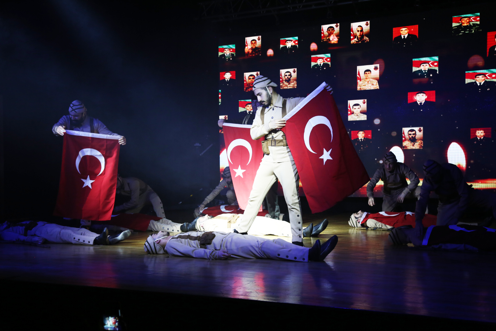 “Destanların Dansı" büyüledi “Destanların Dansı" büyüledi