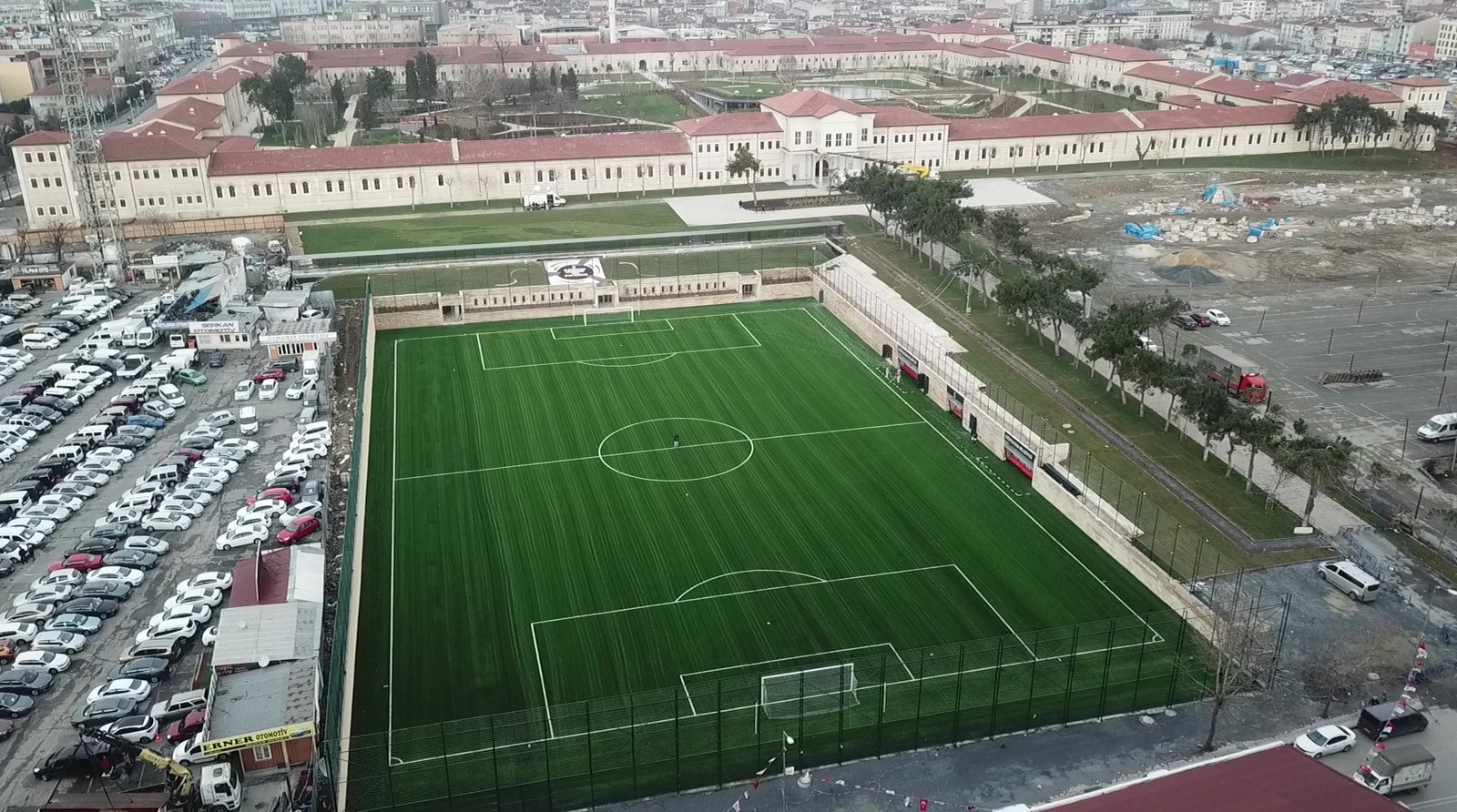 Eyüpsultan Belediyesi Rami Spor Tesisleri “FIFA Kalite Belgesi” aldı Eyüpsultan Belediyesi Rami Spor Tesisleri “FIFA Kalite Belgesi” aldı