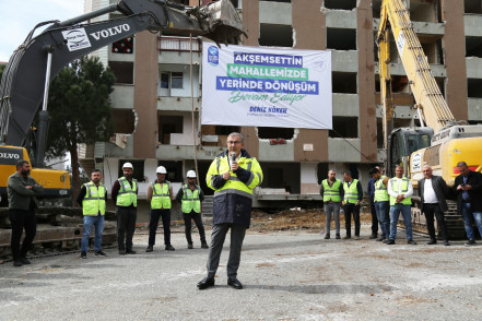 Yerinde dönüşüm için 7 blok yıkıldı 