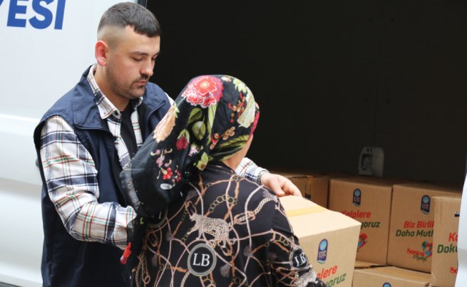 Gıda kolilerimizi vatandaşlarımızla buluşturduk